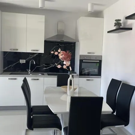 Apartment Rogoznica Apartament